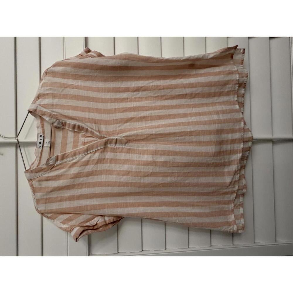Dash striped 100% cotton lightweight top size Medium